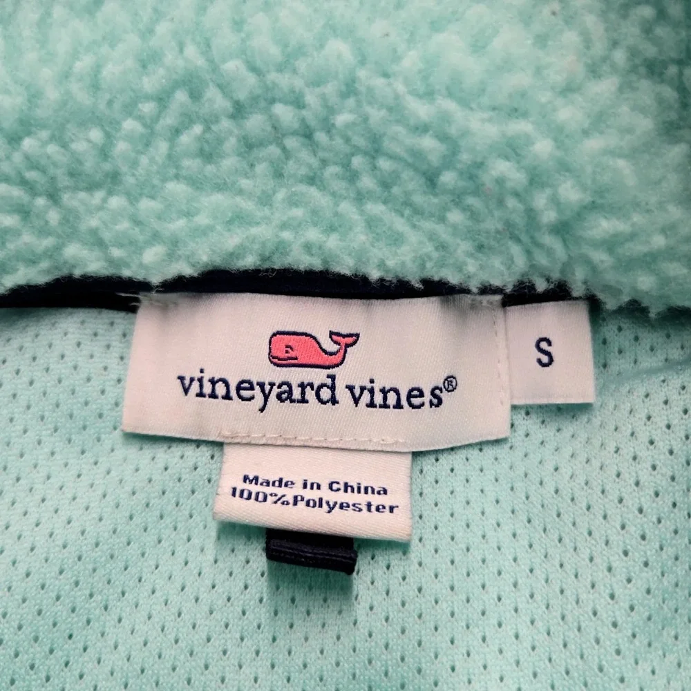 Vineyard Vines good overall